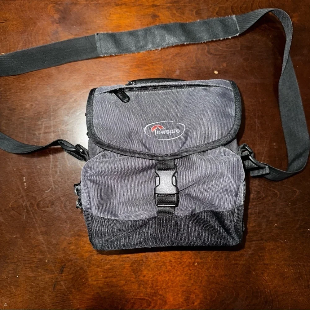 Vintage Camera Bag Lowepro Nova Mini Camera Bag DSLR Video Camera Padded Bag